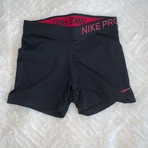 Nike Pros (dry fit)